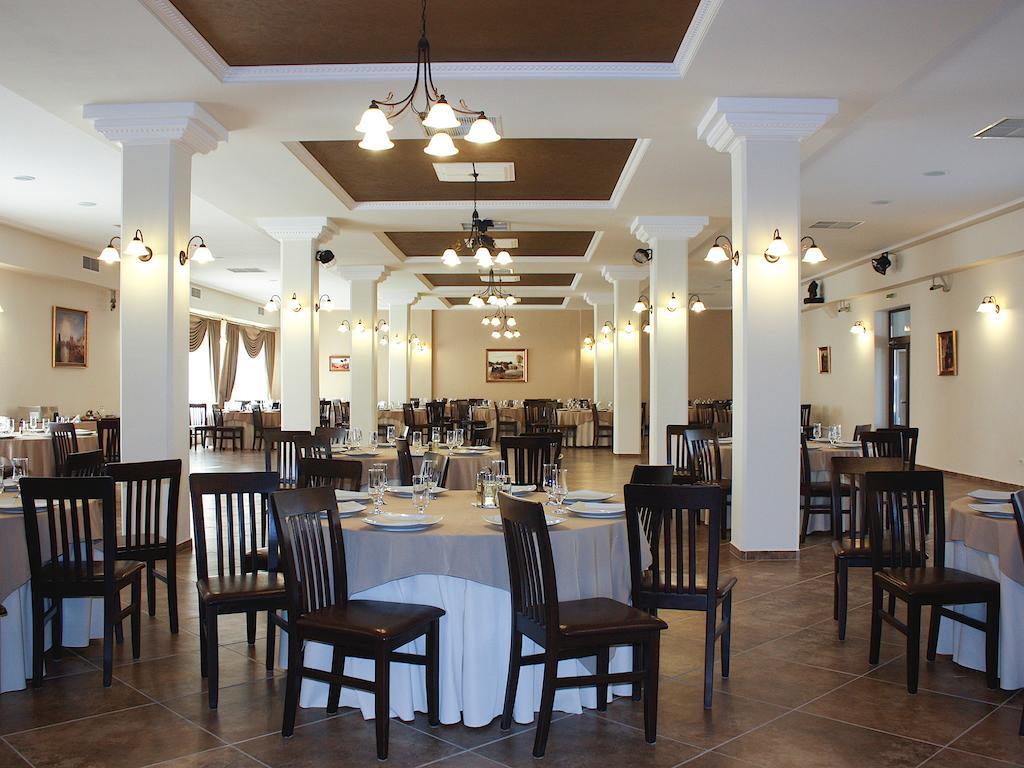 Hotel Dusan Si Fiul Resita Nord Exterior photo